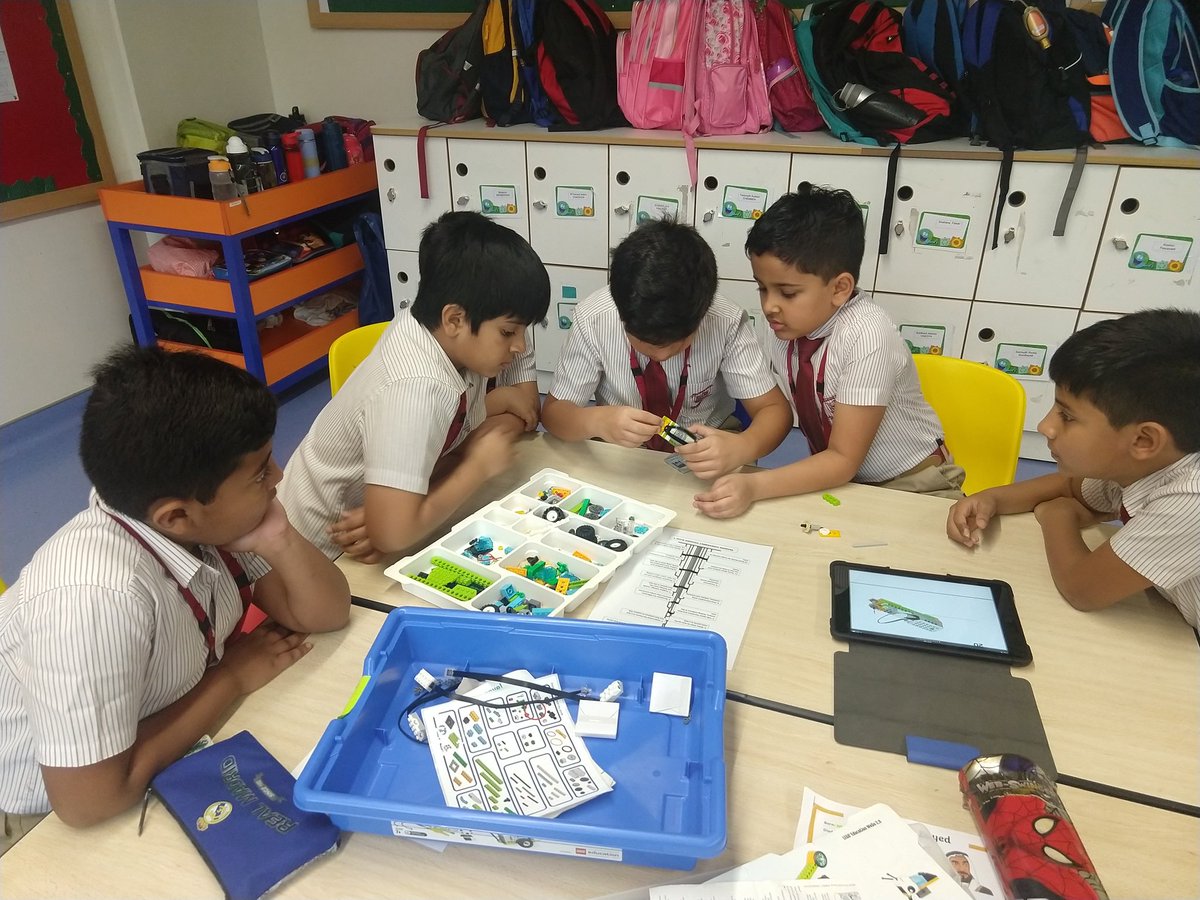 merilxavierraj's tweet photo. GNMS Primary Grade 3 #geniushour #GR3C our innovation teams started their new project floodgates ..
@gemsnms_alkhail @Fatima_Martin @ShettySampoorna @ChristineDeNor1 @InnovationNms https://t.co/CCy2U9ecgM