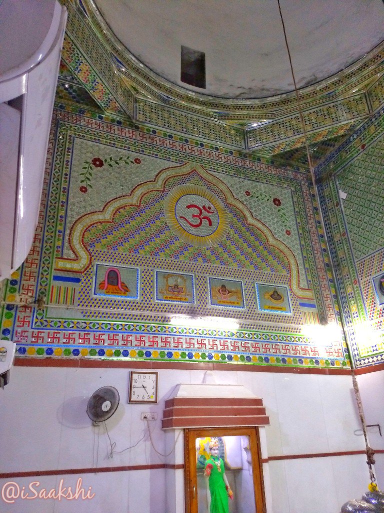 iSaakshi's tweet photo. What started as an planned long ride from #Mumbai ended up as a visit to #Daman & #Dabhel in #Gujarat!
#WalkToTemple was a visit to #Somnath #Mahadev Temple in Dabhel! Designed beautifully w/ glass work, devotees frm across the country visit this Temple for annual Gangaji fair https://t.co/dtvOWtBeV3