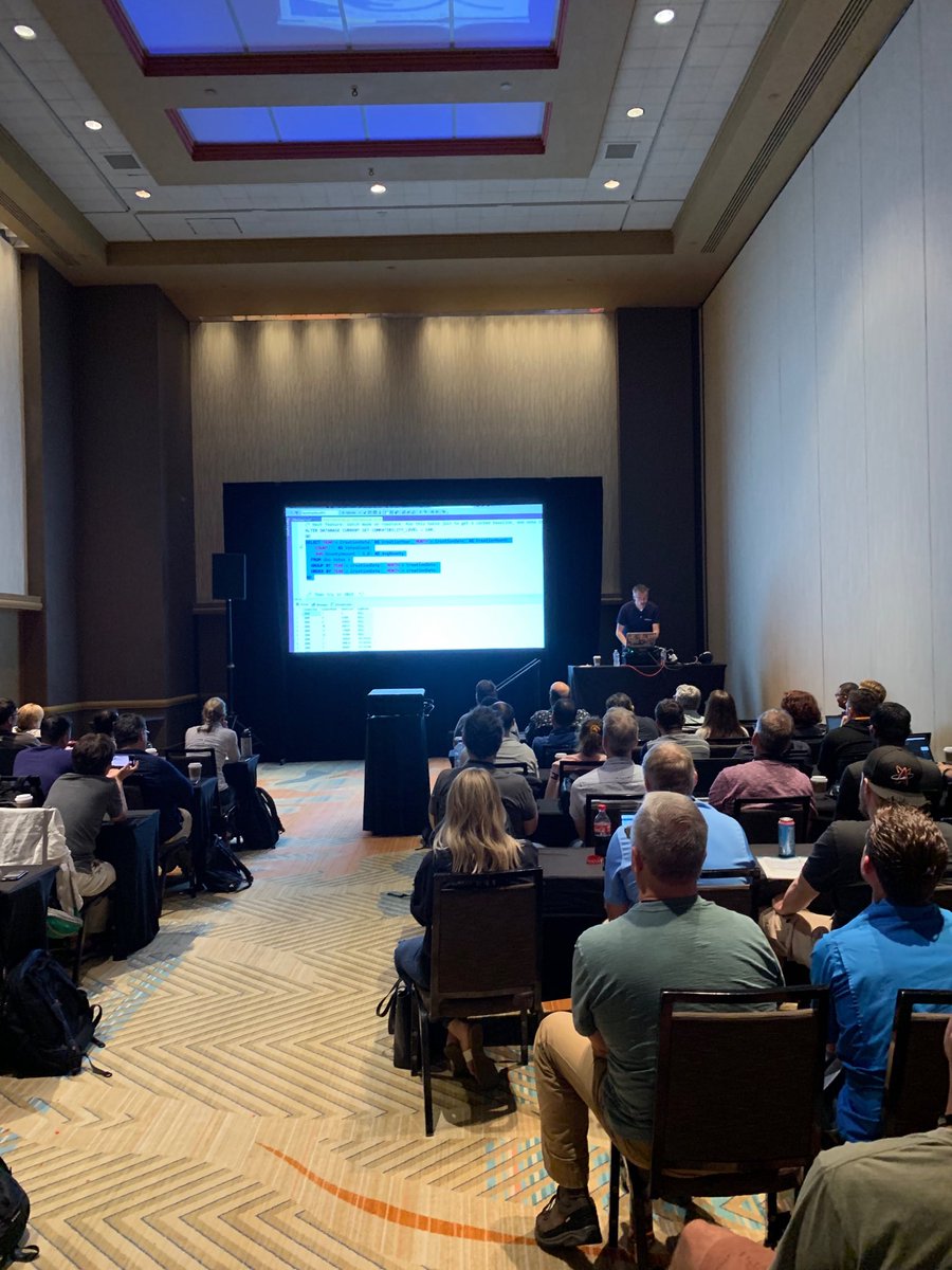 bobwardms's tweet image. Even ⁦@BrentO⁩ is using #SQLServer 2019. #sqlintersection