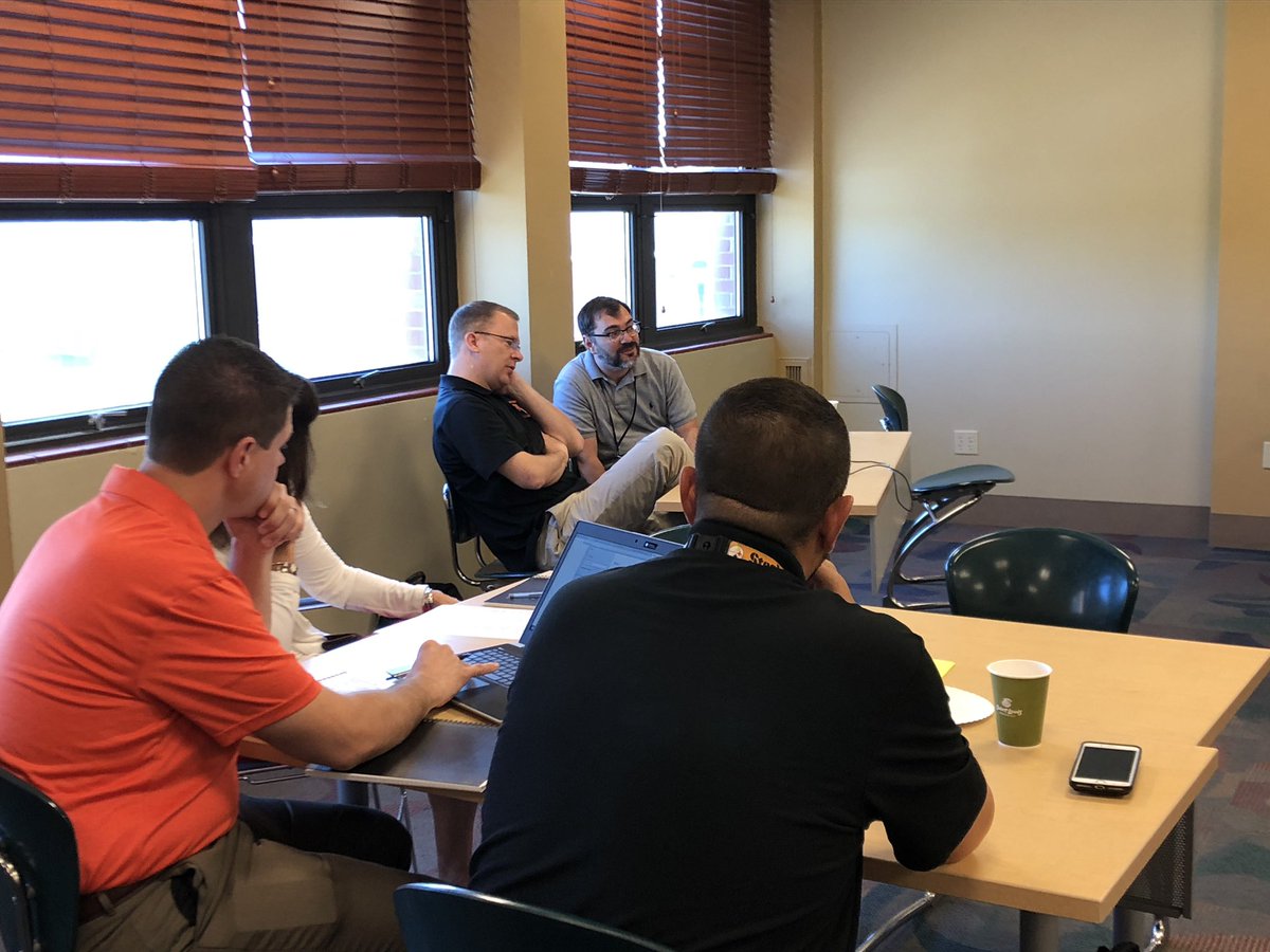 RSDlearning's tweet image. @RSDlearning @RitenourSchools @drchriskilbride Secondary Ritenour Administrators planning for the implementation of a common lesson structure #RitenourExcellence