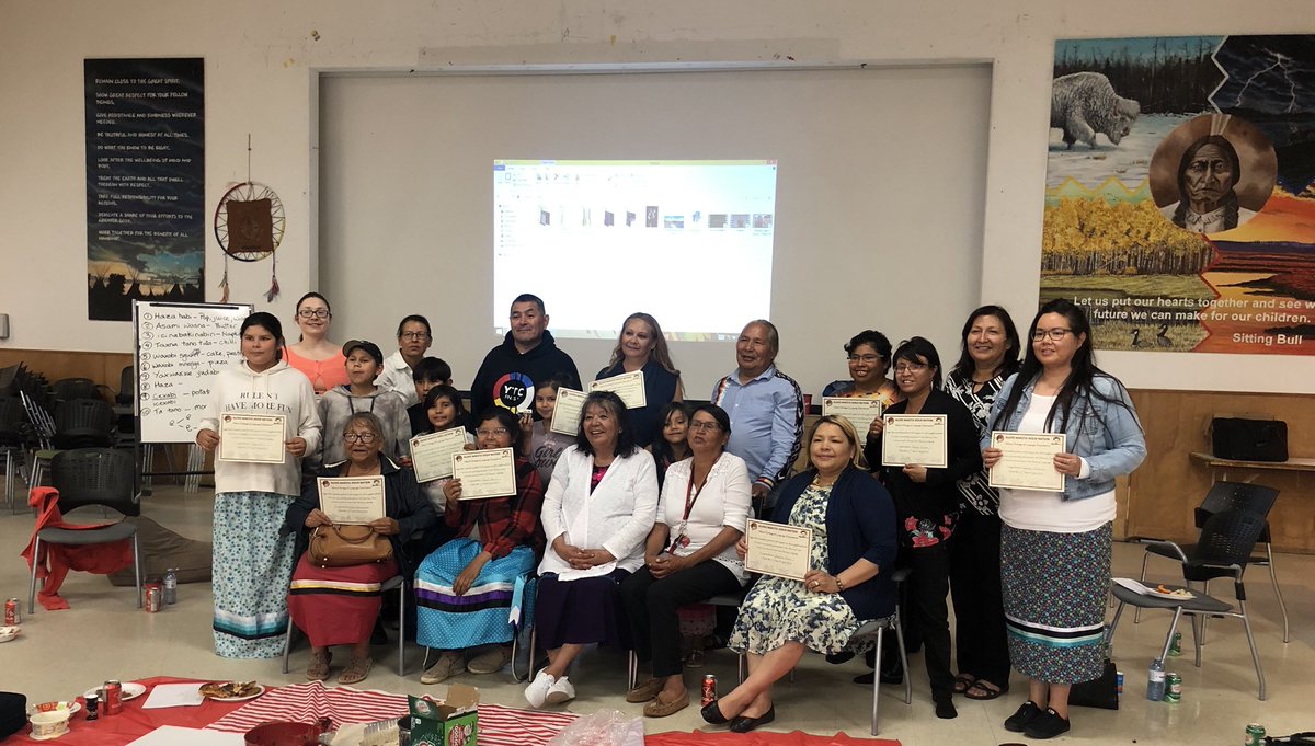 Alexis_Nakota's tweet photo. Congratulations to Alexis Heritage & Language Department & Students on the success of their First Community Language Class. #IsgaI?abi #2019LanguageGrads https://t.co/Qddl4EYdTh