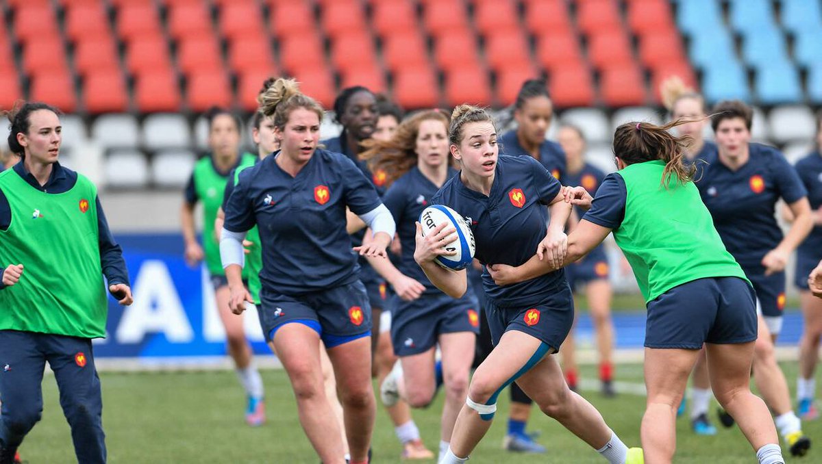 MobbyFun's tweet photo. On parle beaucoup de foot féminin, mais nos joueuses de rugby sont en pleine préparation des #SuperSeries ! 

RDV aux US début juillet pour des matchs contre le Canada, la Nouvelle-Zélande, les États-Unis et l'Angleterre… 

#Mobby les encourage !

#mobbycap #rugbyfeminin #rugby https://t.co/pHgModBxRb