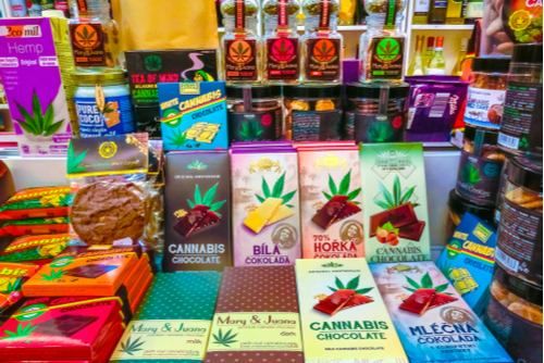 nextleaf_oils's tweet photo. “Canna-curious consumers comprise 23 percent of the Canadian adult segment and are likely to try novel cannabidiol products, topical treatments and edibles.” https://t.co/ONOGYrWAkn $OILS #soiltooil #edibles #innovation #infused #topicals #futureofflower #CDNcannabisregs https://t.co/KBrSnRXgw5
