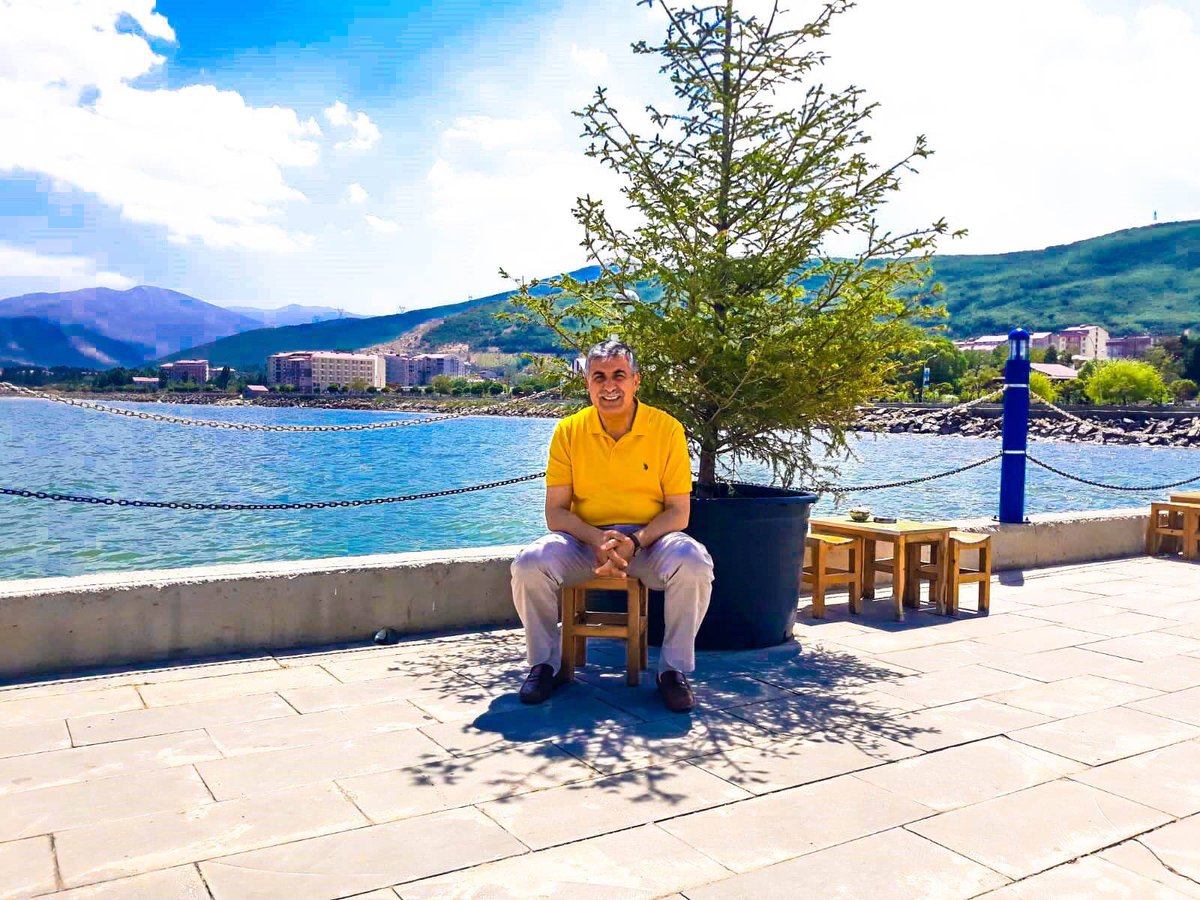 "Şer" sandığım şeylerde var ettiğin "hayra" hayranım Allah'ım.
* 
Hz Yusuf A.s