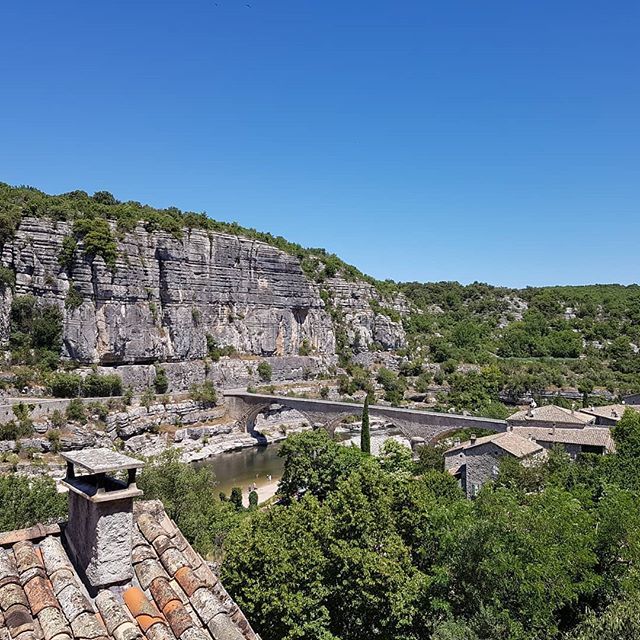 Vue depuis Balazuc
#ardeche #tourisme #bluesky #whatelse bit.ly/31xMpEX