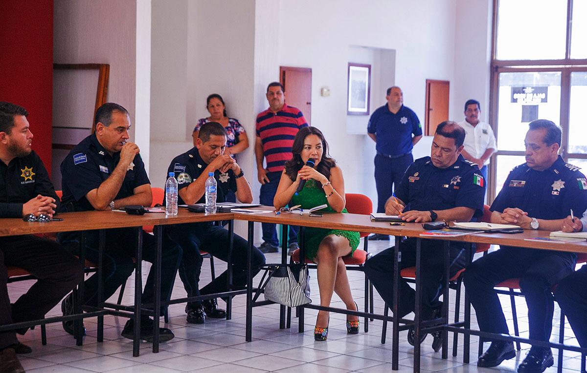 CANACAR_ROccdte's tweet photo. Acudimos a la reunión mensual con la @PoliciaFedMx en #Nayarit https://t.co/mLH2WSBXUY