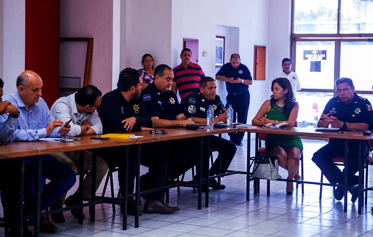 CANACAR_ROccdte's tweet photo. Acudimos a la reunión mensual con la @PoliciaFedMx en #Nayarit https://t.co/mLH2WSBXUY