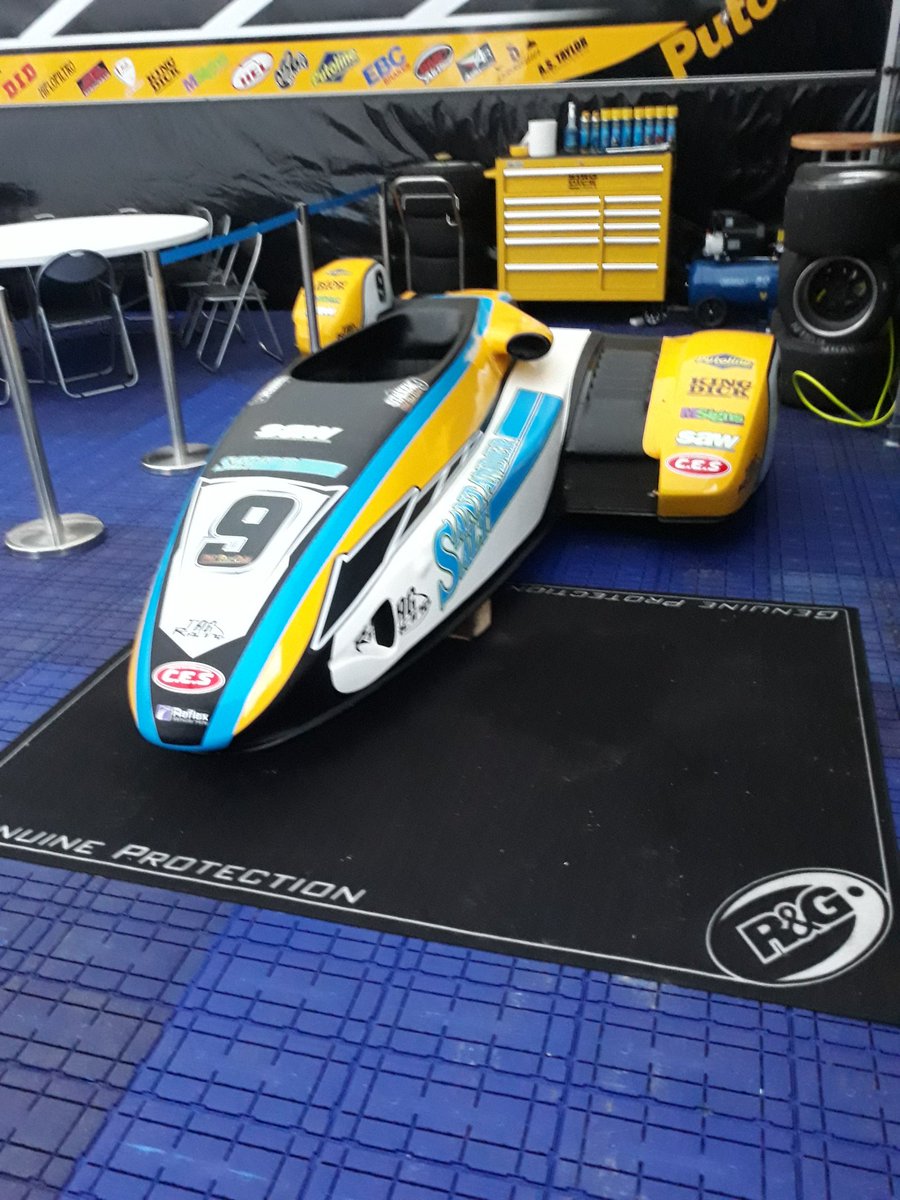 tcriso's tweet photo. All set up for Round 2 at Brands Hatch, looking forward to getting back out on track tomorrow #9 @CWStalker9 @kilduff36 https://t.co/MifXslPp8r