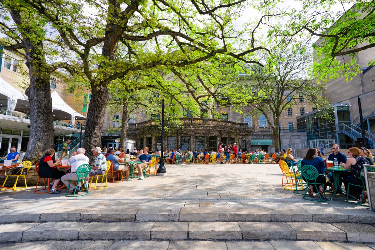 UHSMadison's tweet photo. Name a more iconic patio... We'll wait.
@WisconsinUnion #terrace #uwterrace #terraceseason #uwsummer https://t.co/ypqszf7Wgf