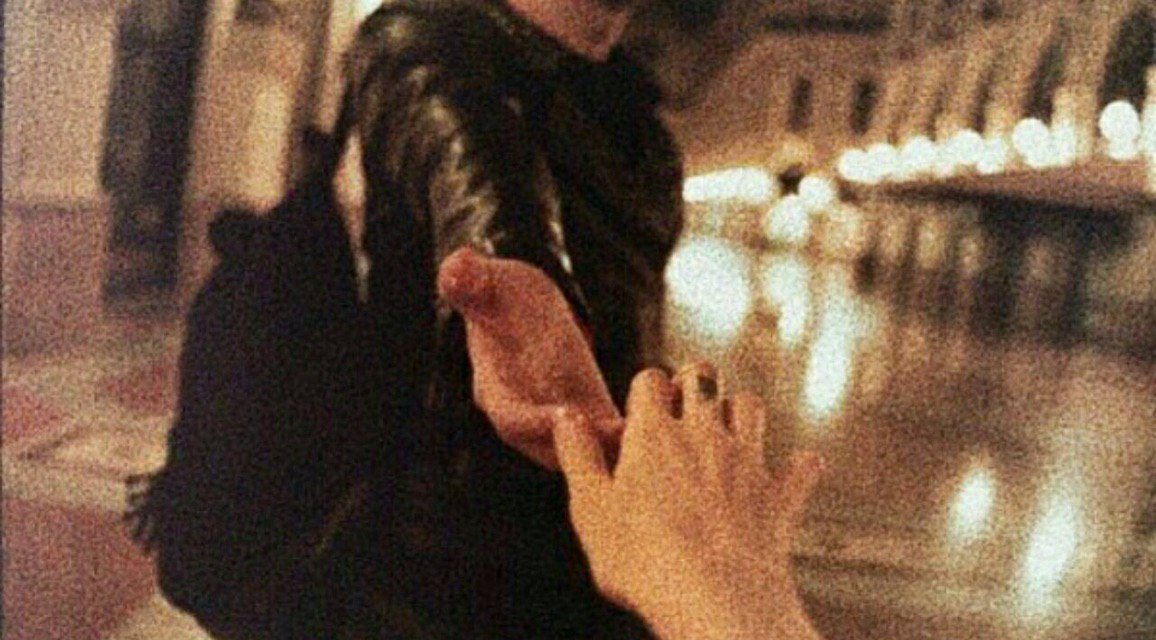razann_1's tweet photo. " من يحبك حقا يهتم بك ليطمئن قلبه أنك بخير ، وليس ليشعرك انه مهتم بك 💟. " https://t.co/6Qr0ZPGyFP