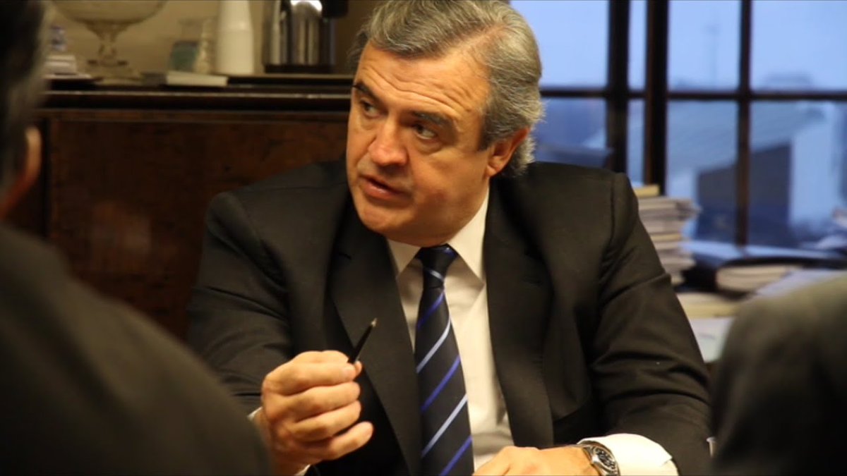blancas_uy's tweet photo. Jorge Larrañaga lanzó una nueva propuesta: una serie de "medidas para lograr una verdadera descentralización".

La propuesta señala que “descentralizar es un acto de justicia, implica igualar las posibilidades de superación entre los uruguayos”.
#PartidoNacional #JorgeLarrañaga https://t.co/8OGoXyW92A