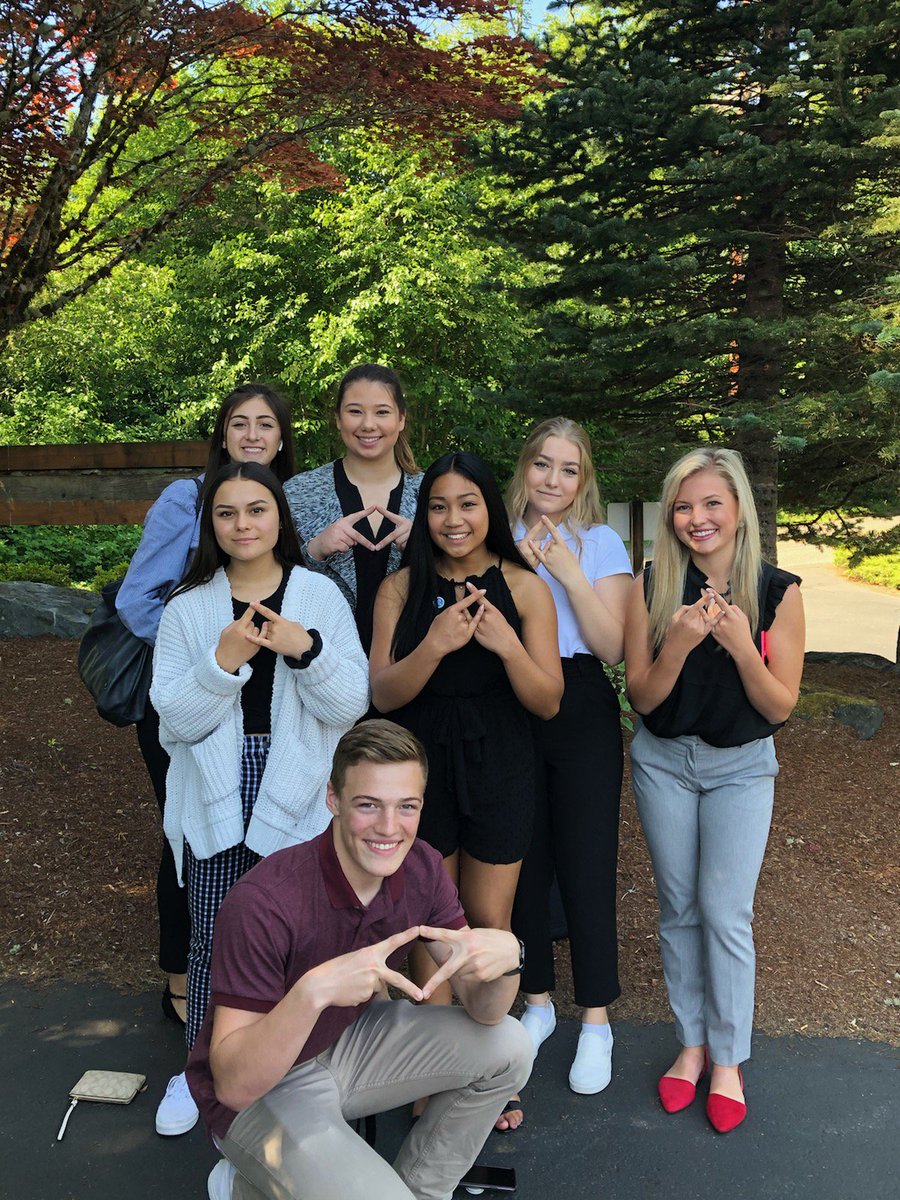 skitsapdeca's tweet photo. A handful of our DECA members attended the @PortOrchardCOC luncheon today! https://t.co/1XjyxC9mOa