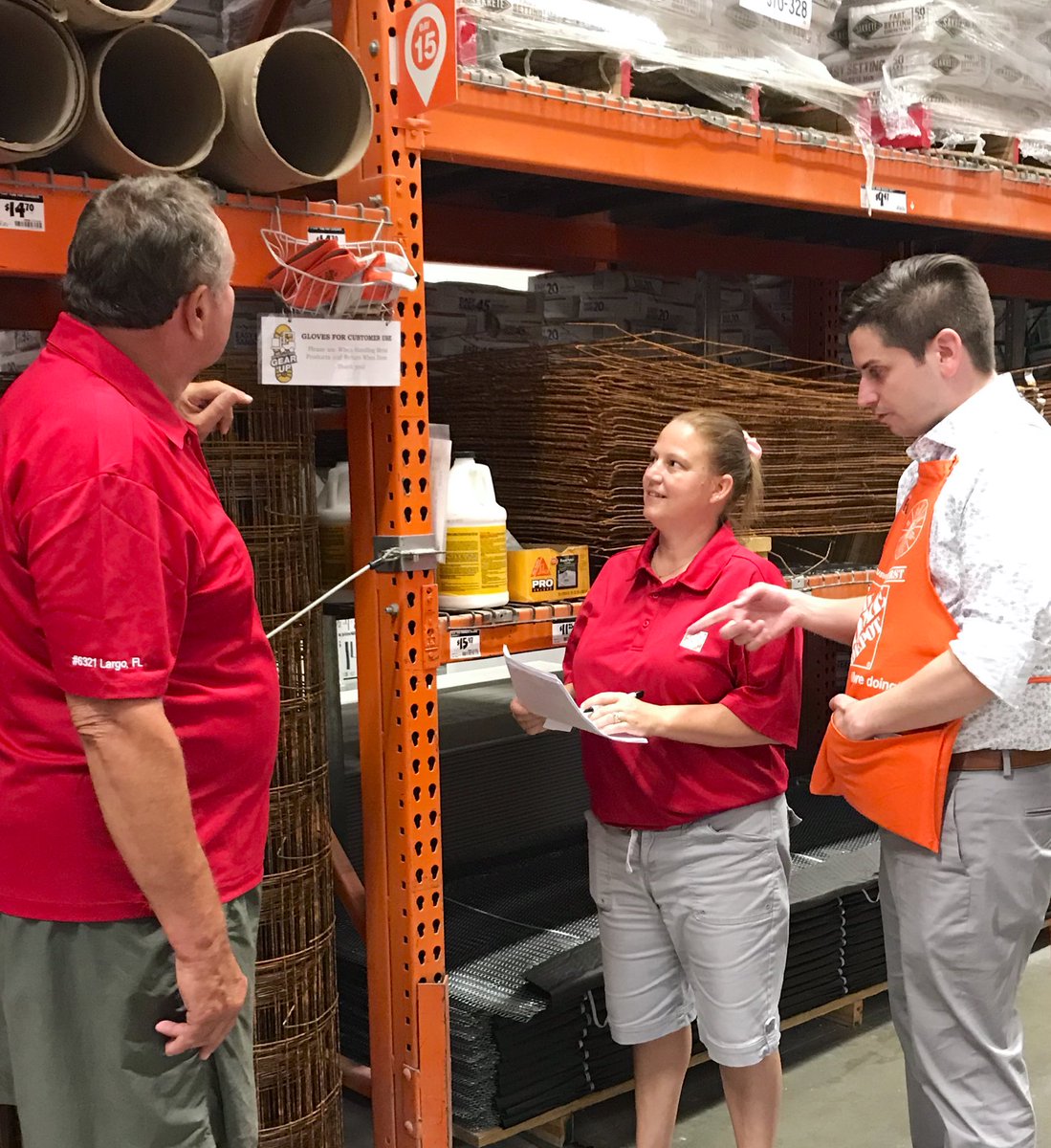 DavidKotowski's tweet photo. Thanks to @ThereseLaplant and her red shirt team (a/k/a InFocus team) for letting James and I participate in #OpsWednesday yesterday. β€οΈ this team. #OneTeamOneDream @SMKellyBanks @JessicaN_HD @CharlesMaire1 @EileenClaar1 https://t.co/KazAcqJD6G