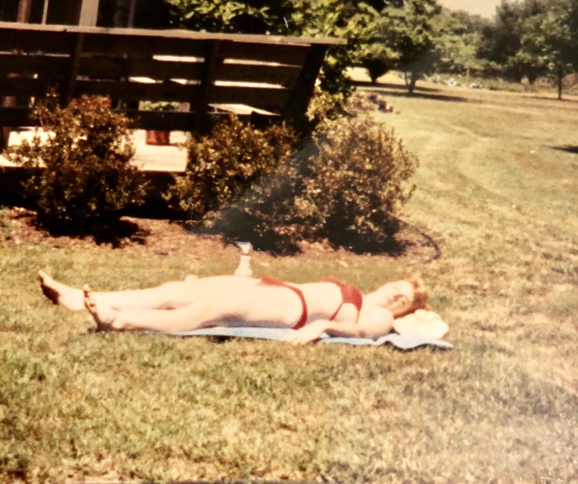 abwalker123's tweet photo. Spending the day working on my “base” tan. #tbt #redhead #backyardbabe https://t.co/WhTj5opFIq