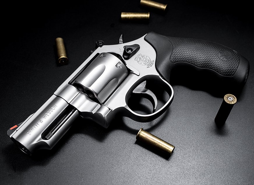 Smith_WessonInc's tweet photo. What purpose does your Model 66 serve - home protection or backwoods carry? https://t.co/CkeejqIf9y #personalprotection #mandp #edc #kframe #357mag #competitionshooting https://t.co/AHb43EYwqe