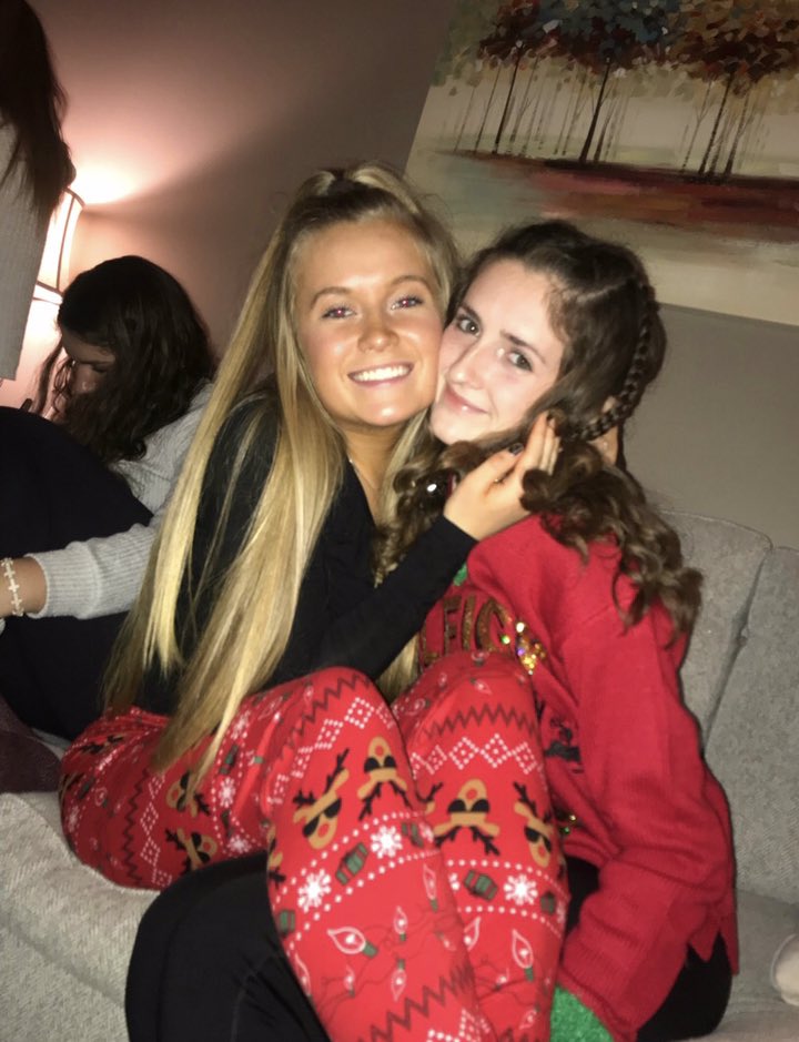 emilyquick_'s tweet photo. @sam_fran5 Happy bday 🥰 Love and miss you so much hope you’re having the best time in Paris 😉 hang soon https://t.co/sBTqPXXsu3