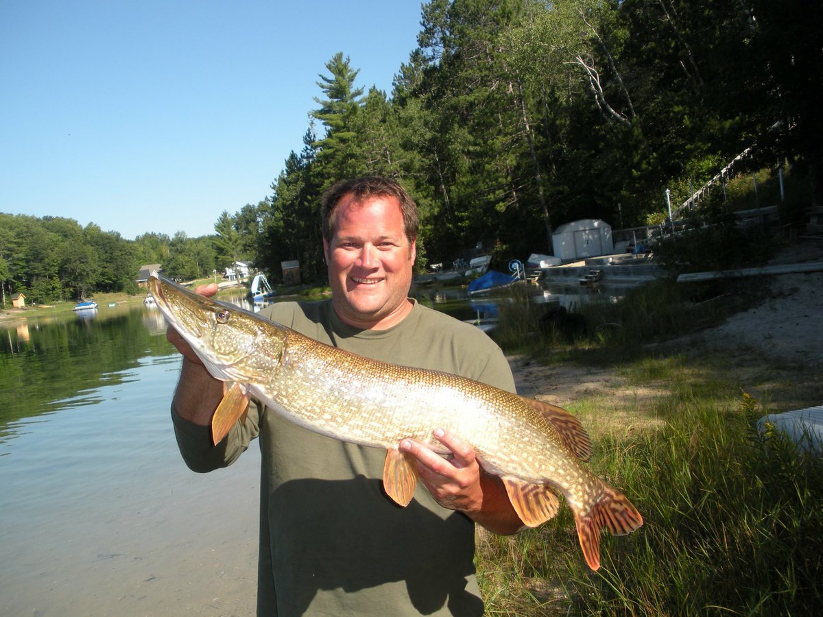 GaylordMichigan's tweet image. "It seems that for many, golf and fishing go hand-in-hand.  It makes sense if you think about it.  Both sports require patience, skill, time, a love for being outdoors and are most enjoyed with a cold beer. "  Read the full blog here: ow.ly/r5dO50uCwoH