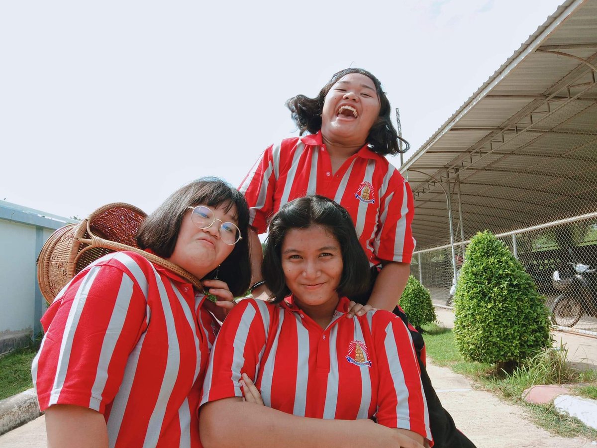 Mukppe1's tweet photo. My friend ป้ะจ้ะ😂😂❤💕
#เเคปชั่นเพื่อน https://t.co/9W6ig6Pqfw