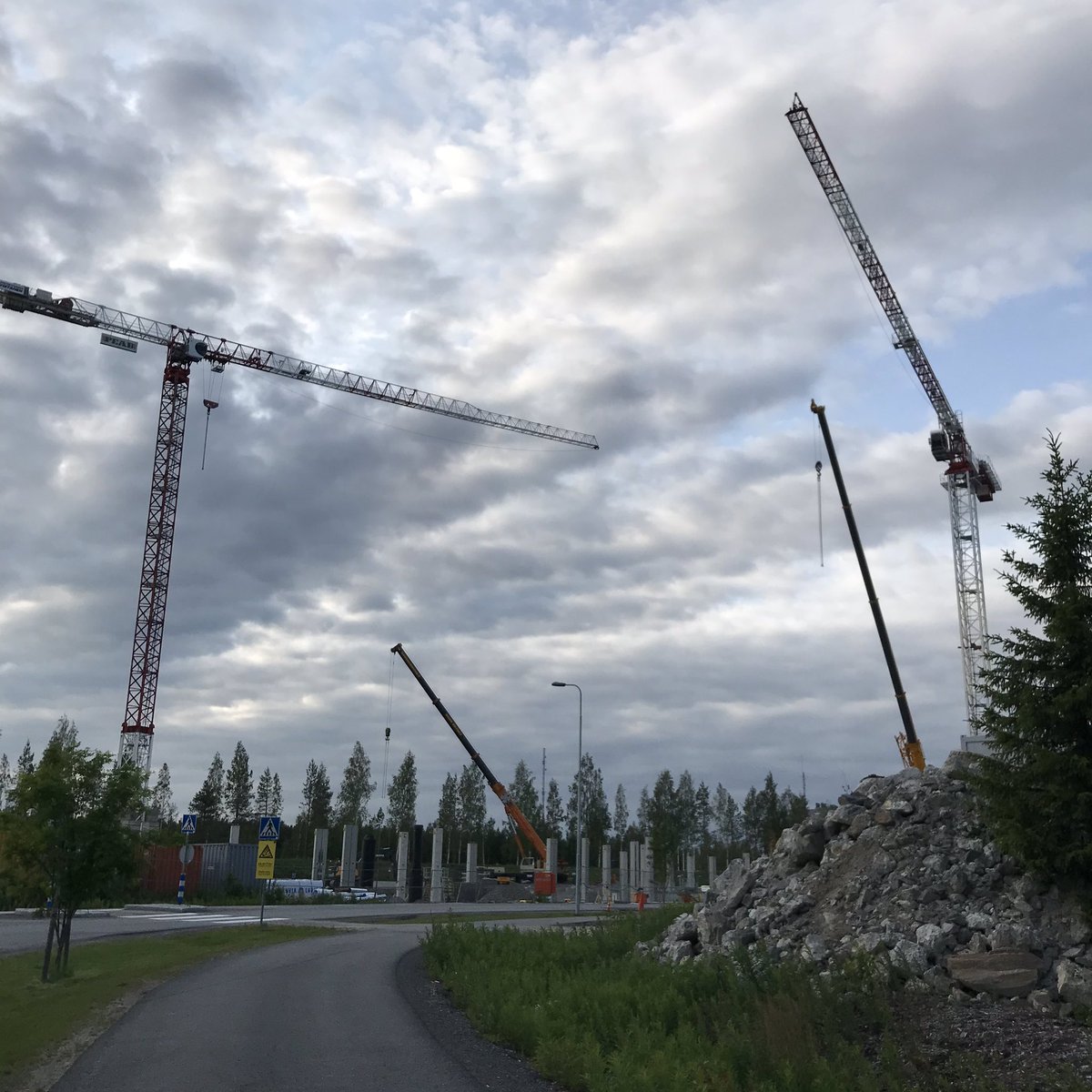 Pyörälenkin varrelle nousee uusi työpaikka ja tarvitseville oppilaille hyvä paikka olla. #mtalo #sairaalakoulu