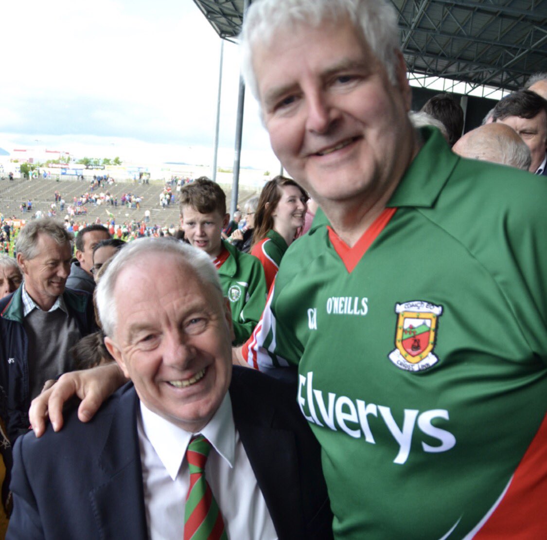 MayoManchester's tweet image. Can we get 25 RT’s for #Mayo Minister @MichaelRingFG to celebrate his 25 years representing his beloved County in the Dail 💚❤️
