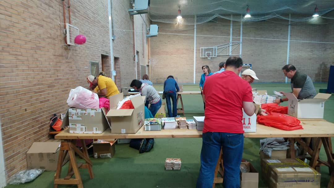 VetonaRuta's tweet photo. [#AVITUALLAMIENTOS ] 🚨 | A toda máquina

Ruta Vetona, Los 100 de Béjar 15 de JUNIO está a pleno funcionamiento, preparando los avituallamientos para que no os falte de nada, ya no queda nada!! Tic tac tic tac ⏳ 
-
-
-
-
#vetona2019 #rutavetona2019 #vetonaBTT2019 #trail #btt https://t.co/ioaJoFz0Vy