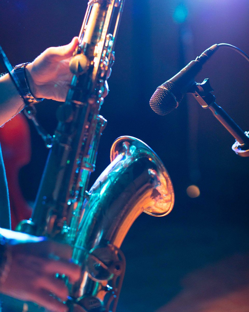 TELEFUNKEN_Mics's tweet photo. M81-SH on sax! #telefunken #telefunkenmics #M81 #M81SH
https://t.co/cxRYqth2aP https://t.co/96olvMObVg