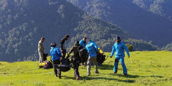 bhau_drkulwant's tweet photo. #AN32missing #AN32 🍁 Salute to all Brave Hearts 🌷 on board that An-32 Cargo plane ✈️ which crashed ⛈ in Arunachal Pradesh. Farewell, braves. The Mountains 🗻 and whole Nation 🇮🇳 shall never forget you.🙏🌻 https://t.co/otmAz4xWTT