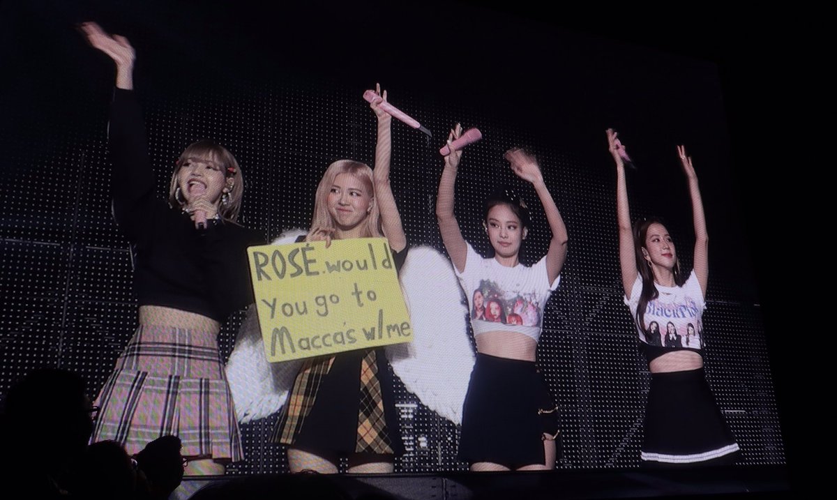 #BLACKPINK #Blackpink2019worldtourwithkia #Melbourne #BlackpinkinMelbourne #RosèYouMadeIt