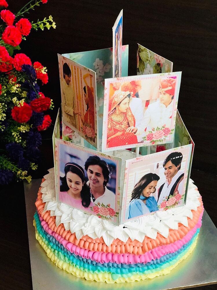 bakingblunders's tweet image. School to college 
Friends to life partners
Ahmedabad to Mumbai 
A beautiful &amp;amp; colorful journey of 
Sameer &amp;amp; Naina aka #Samaina 
Congratulations @Ashisinghh @irandeeprai for hit 450 episodes of #YehUnDinonKiBaatHai from @Alshilynn @vedisha12 @urmi_ankit
#bakingblunderssince2007