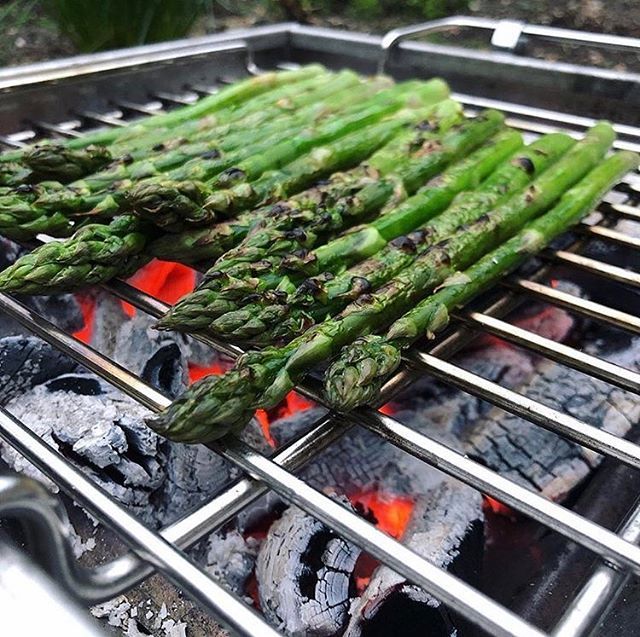 NCSG_UK's tweet photo. ☀️Hoping for the sun to shine for a Father’s Day BBQ? Luckily Alastair, founder of @londonbbqschool, is on hand to ensure you don’t burn your bangers. Read his top tips and become King – or Queen – of the Q… and if you think your dad needs more help than this get him an NCSG… https://t.co/rXte55KSnu