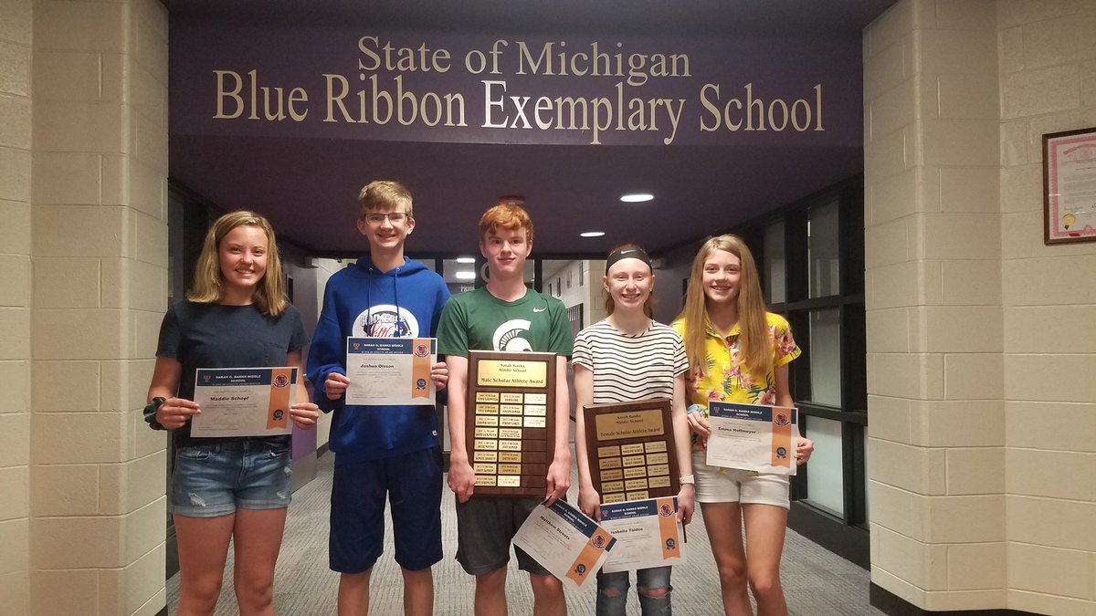 Congratulations to our 7th and 8th grade Scholar Athlete Winners.
