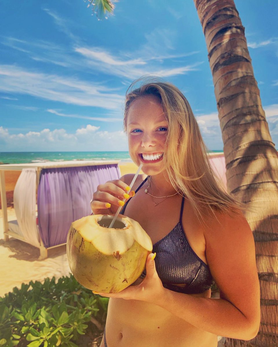 CallieGrayy's tweet photo. ☀️ https://t.co/td3BP5ovo6