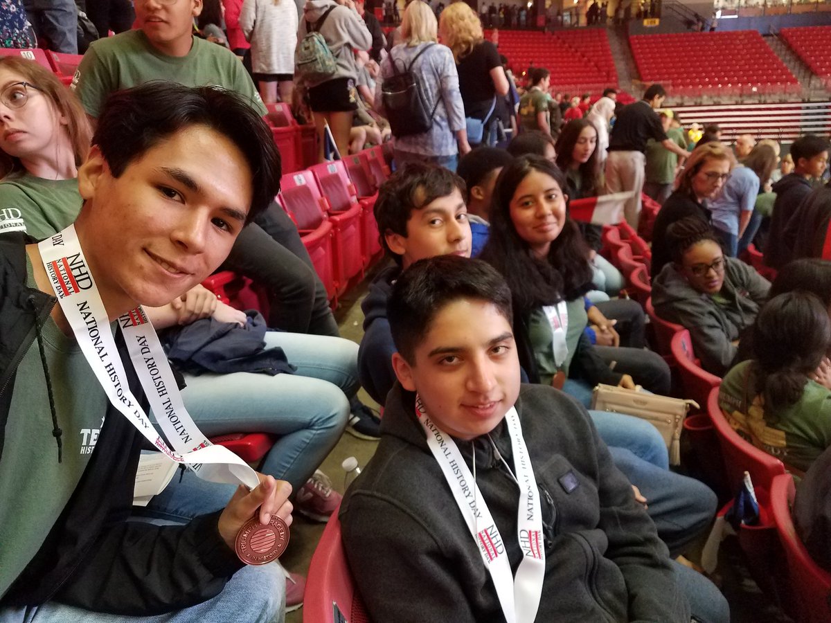 AldineHistory's tweet photo. Nimitz HS Group Web site won 3rd place at National History Day. https://t.co/jfNNhyrWUn