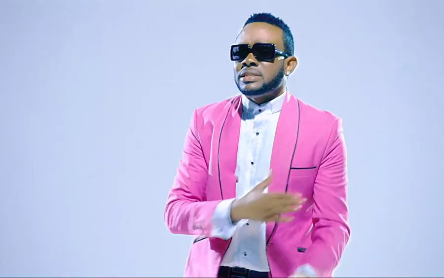 Max1023FM's tweet photo. #NP π»πΆπ§ "JUKPA" by #JMARTINS #OnAir - #MAXPLAYLIST with @Ewoma_O #Listen live https://t.co/0wVOnkiR3g https://t.co/C76Z5Y2dXq