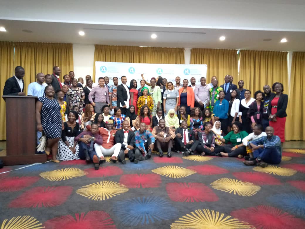 akonteh_n's tweet photo. #Cameroon @USEmbYaounde @WashFellowship @WestAfricaMWF #MWFCon19 #WestCon19  Contributing their quarter on barriers to education in #Cameroon seeking ways of improvement. "How free is free education" #Warab18 https://t.co/0kA3bJfCnJ