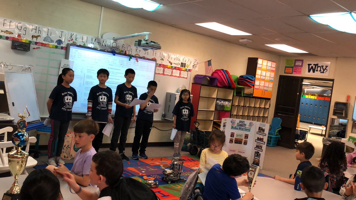 ShalynFortuna's tweet photo. Some former Hamilton students presented information about robotics team! Way to go! @HamiltonHawks82 https://t.co/upObrBemLD
