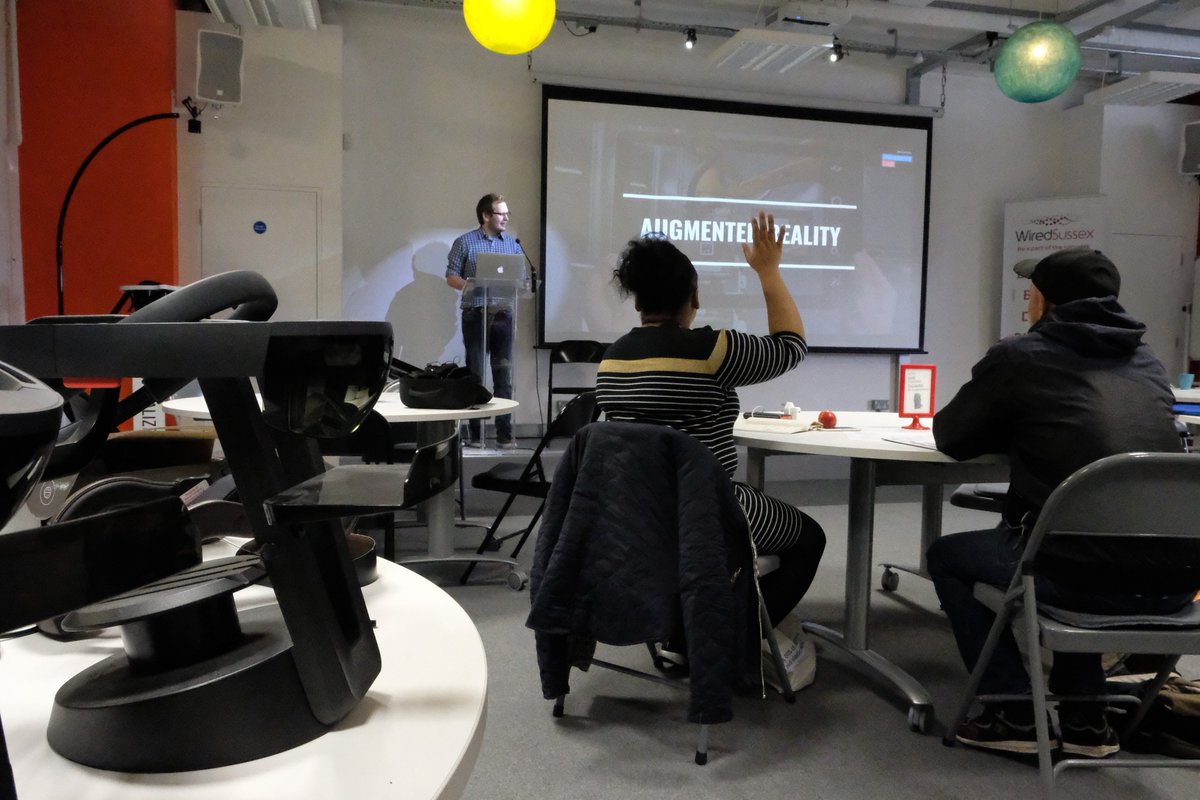 FuseBoxBtn's tweet image. This week we ran two Immersive Discovery Days for our #ArtsDriva artists, showcasing the applications of Virtual and Augmented Reality plus haptics and motion capture. We ran demos to help them think about how they could integrate immersive tech into their practice.