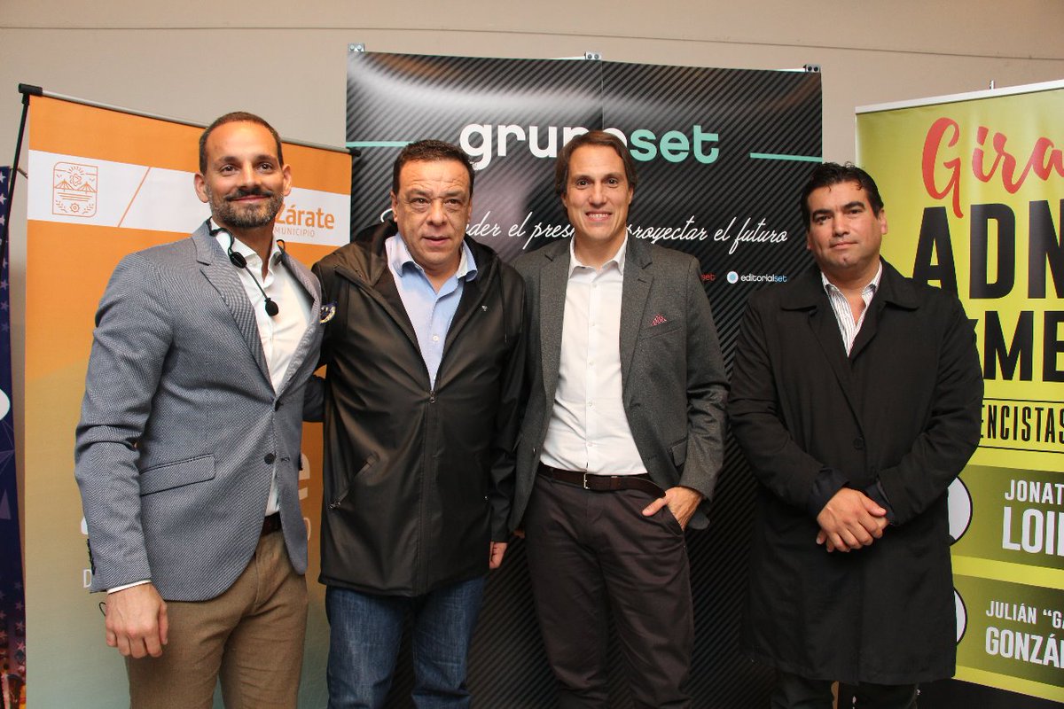 CaffaroOsvaldoR's tweet photo. Hoy recibimos en nuestro Forum Cultural a Jonatan Loidi y a Julián González quienes brindaron una charla para enfrentar las dificultades que afrontan nuestras PyMES en el marco de la gira #ADNPyME . https://t.co/dgTP2tpBqJ