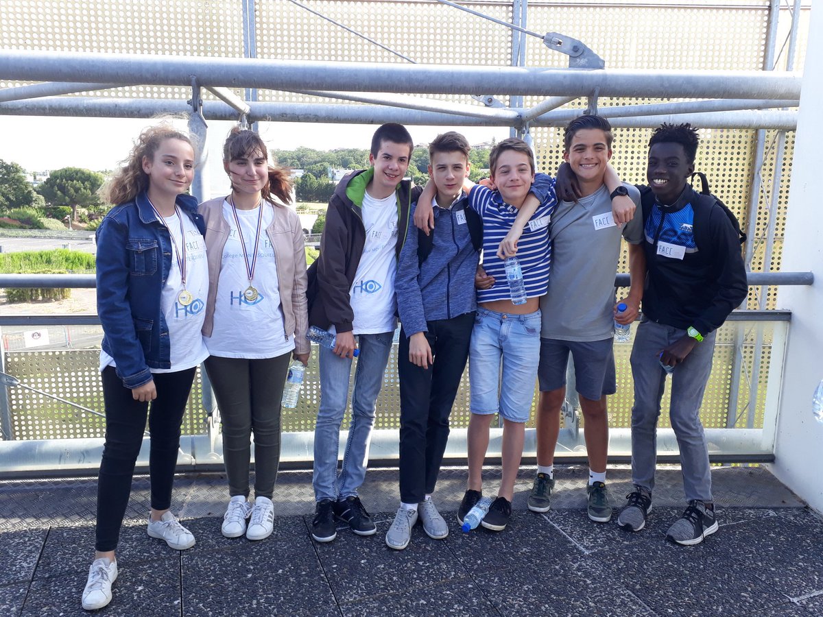 NajahMichele's tweet photo. #AGFACEGT Regardez un peu qui est venu à l'AG de @FACEToulouse !!! La team #Handicom du @clgeMontesquieu 1er prix au Défi @ProjetTEKNIK !! Merci d'être venu-es!! 👍😎🏅 @FondationFACE @VilleCugnaux #refaiteslemonde @actoulouse @EE_ac_toulouse https://t.co/ceBhp1juzG