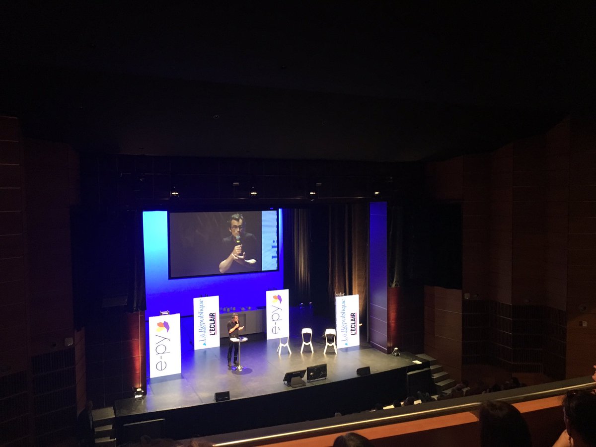 GarciaFrederic's tweet photo. Conférence-débat avec Raphaël ENTHOVEN sur le thème « La démocratie à l'épreuve des réseaux sociaux » en clôture du salon e-py à Pau (64) avant la cérémonie de remise des Trophées e-py
#epy2019 #FrenchTech https://t.co/zwGdY60tD0