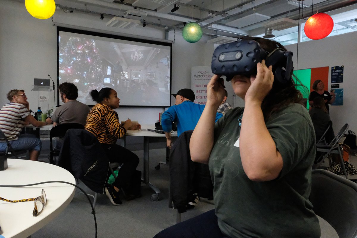 FuseBoxBtn's tweet image. This week we ran two Immersive Discovery Days for our #ArtsDriva artists, showcasing the applications of Virtual and Augmented Reality plus haptics and motion capture. We ran demos to help them think about how they could integrate immersive tech into their practice.