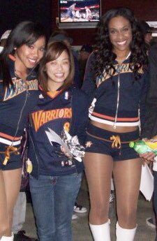 AmandaCSun's tweet photo. In honor of our last game at #ROARCLE, a trip down memory lane of the times I spent with my loved ones there ππππ wonβt be the same at the new stadium but these memories, I will hold close #warriors #GSW https://t.co/gWpyOeZoGt