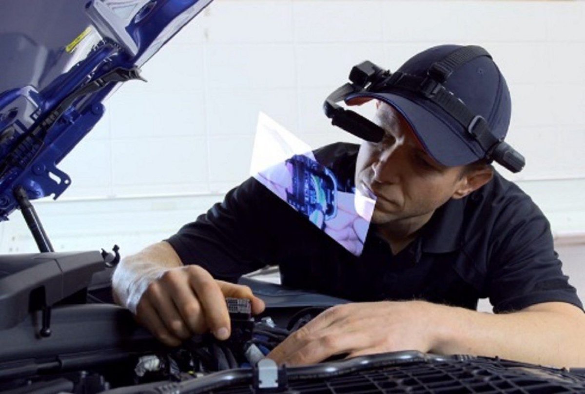 sparksformation's tweet photo. 🆕 #BMW développe de nouvelles #LunettesIntelligentes de #RéalitéAugmentée pour faciliter le dépannage et la maintenance de ses véhicules.
Plus d'infos sur @itsocial_fr ➡️ https://t.co/7ZB0DXpwUR https://t.co/NBc4Viu3Sm