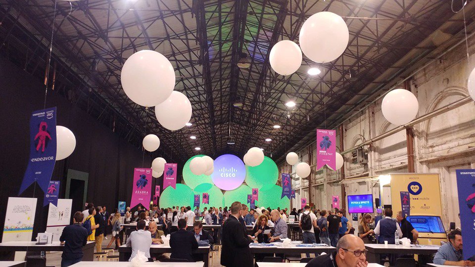 startup_italia's tweet photo. #SIOSummerEdition è anche #StartupItaliaVillage: 70 aziende a caccia di investitori tra un pitch e uno spritz
#StartupItalia #SIOS19
https://t.co/YrCANmhDde https://t.co/wX03odPdIe