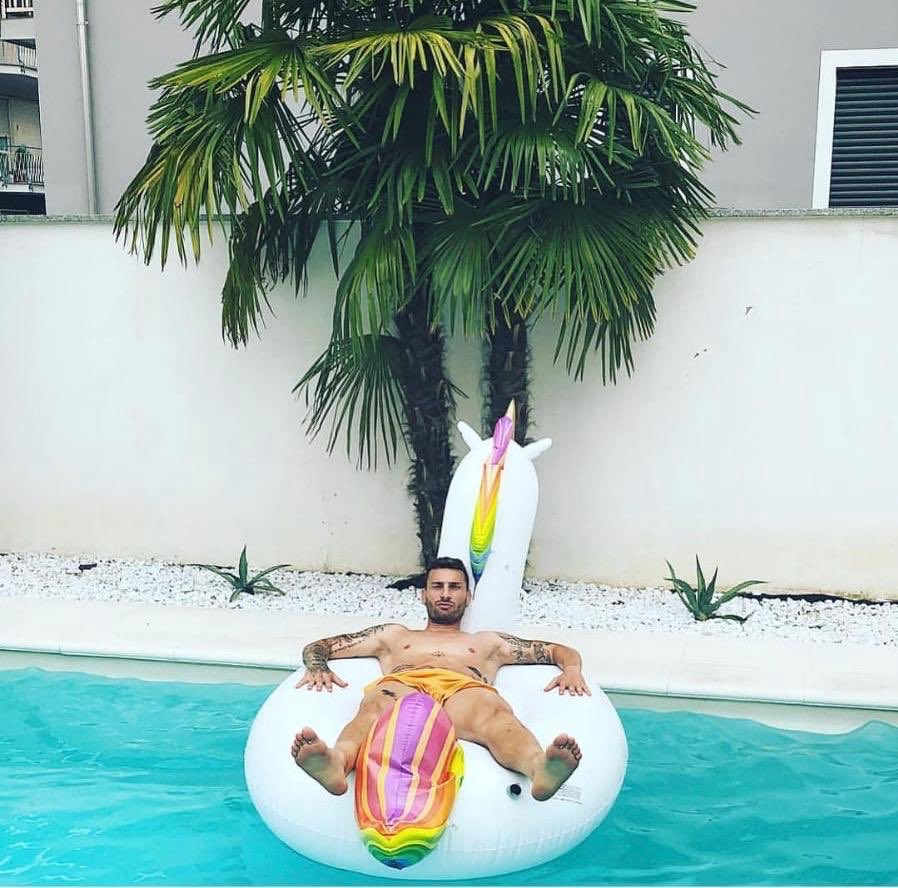 LS_OutOfContext's tweet image. On espère que Francesco réalisera un jour son rêve de fouler la pelouse de @AmiensSC 
#ForzaFrancesco