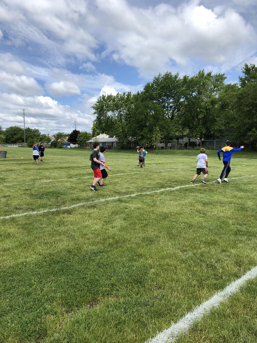 Carter Gledhill leading the future Bison in a game of flickerball! <a href="/BGHITMEN/">Coach Vlk</a> <a href="/carter_gleds/">Carter Gledhill</a>