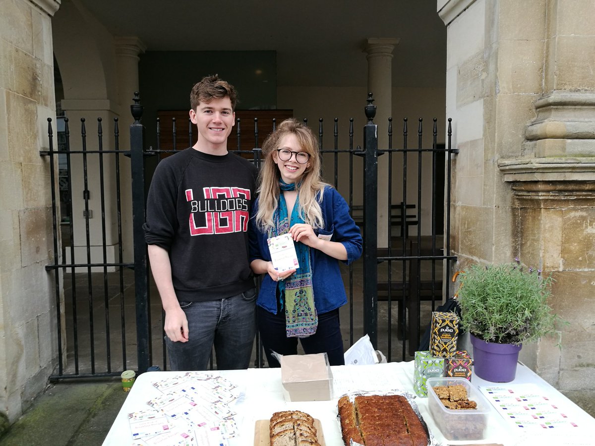 ukorganicassoc's tweet photo. Wow, what a great #WakeUpToOrganic day we had yesterday, giving out thousands of free mini organic breakfasts across the UK. Thank you to all our wonderful indie stores who hosted events &amp; to everyone who attended! 🙌☕🌿 https://t.co/y3Ik5oCHmd
