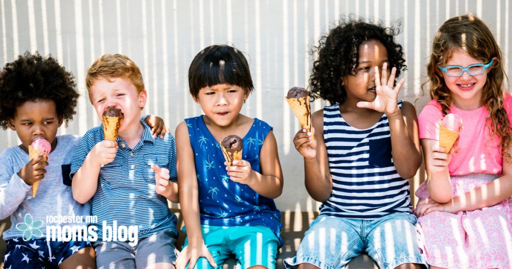 What are you doing with your kiddos this summer? Danica has ideas for families with kids under 5! ow.ly/DRRc50uavB3