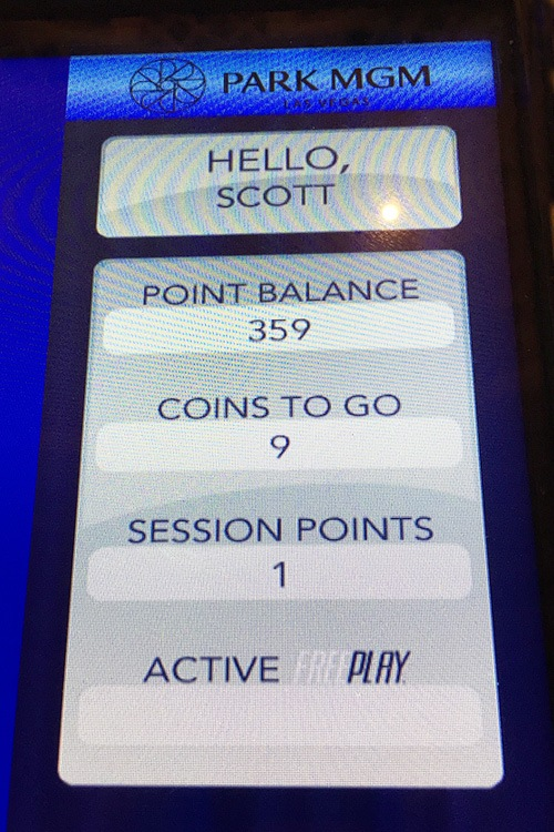 VitalVegas's tweet photo. Want a free drink in a casino? Loyalty club card required. We've got the scoop on what's new and what's next in the world of comped casino hooch. https://t.co/y8Xv4CWwNd https://t.co/qj9ZEkHPlI
