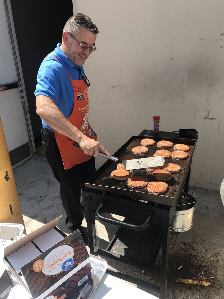 8523 Safety Cookout!! 323 days safe! Thank you team for all your hard work and always working safe. Looking forward to 365! <a href="/Oscar86604735/">Oscar</a> @BigOsSimplePlan <a href="/2921073c19df4b9/">Rene Marquez</a> <a href="/raul_moralez2/">Raul</a> <a href="/JAMMartinez1323/">Ana Martinez</a> <a href="/solymar005/">Marisol Cabrales-Parra</a>